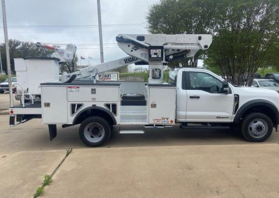 VST-40-MHI Ford F550 4×4